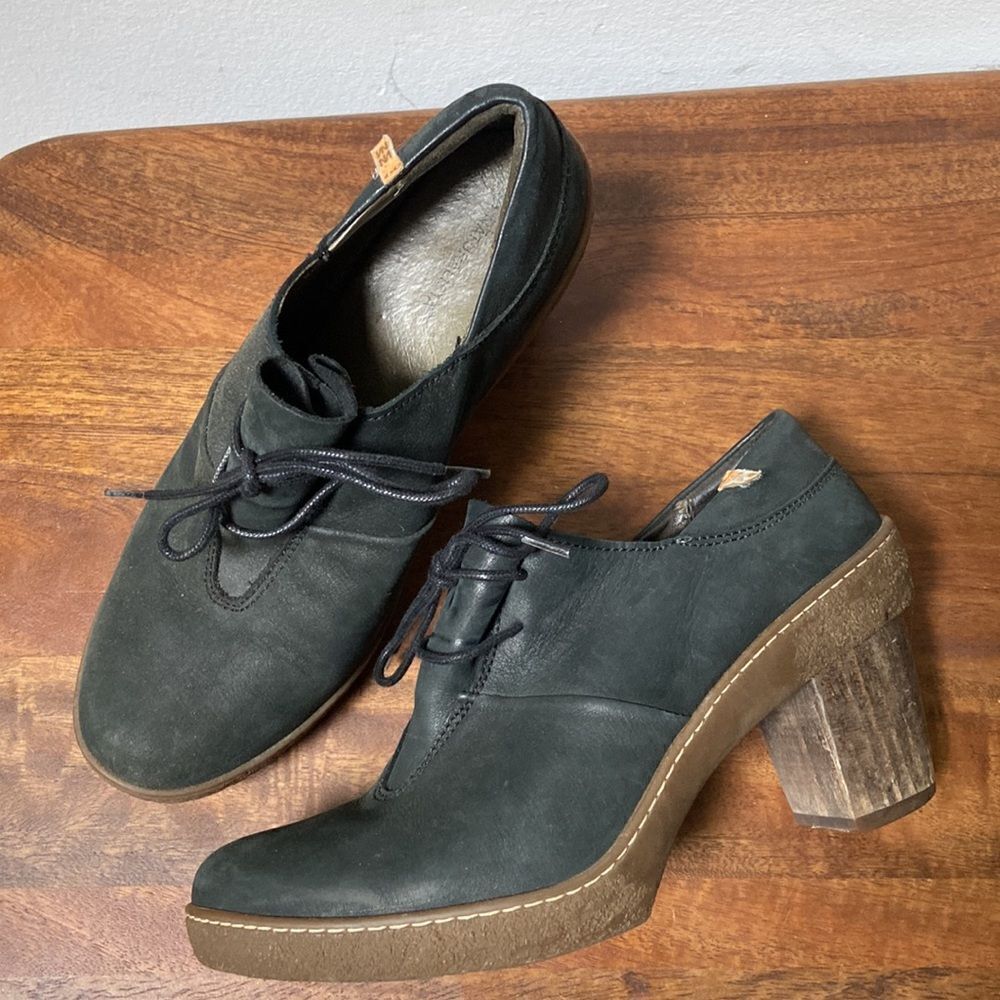 El Naturalista  Black Leather Heels Size 39 EU